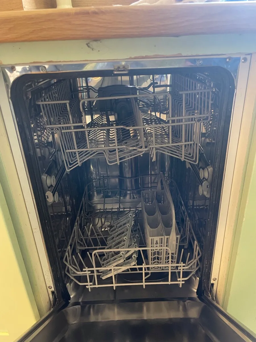 Belling slim dishwasher. - Image 1