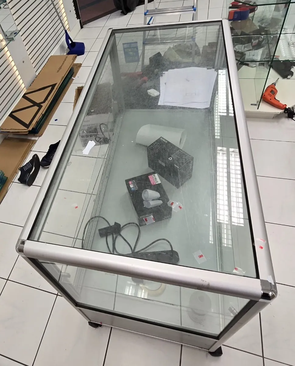 Shop Display Table - Image 4