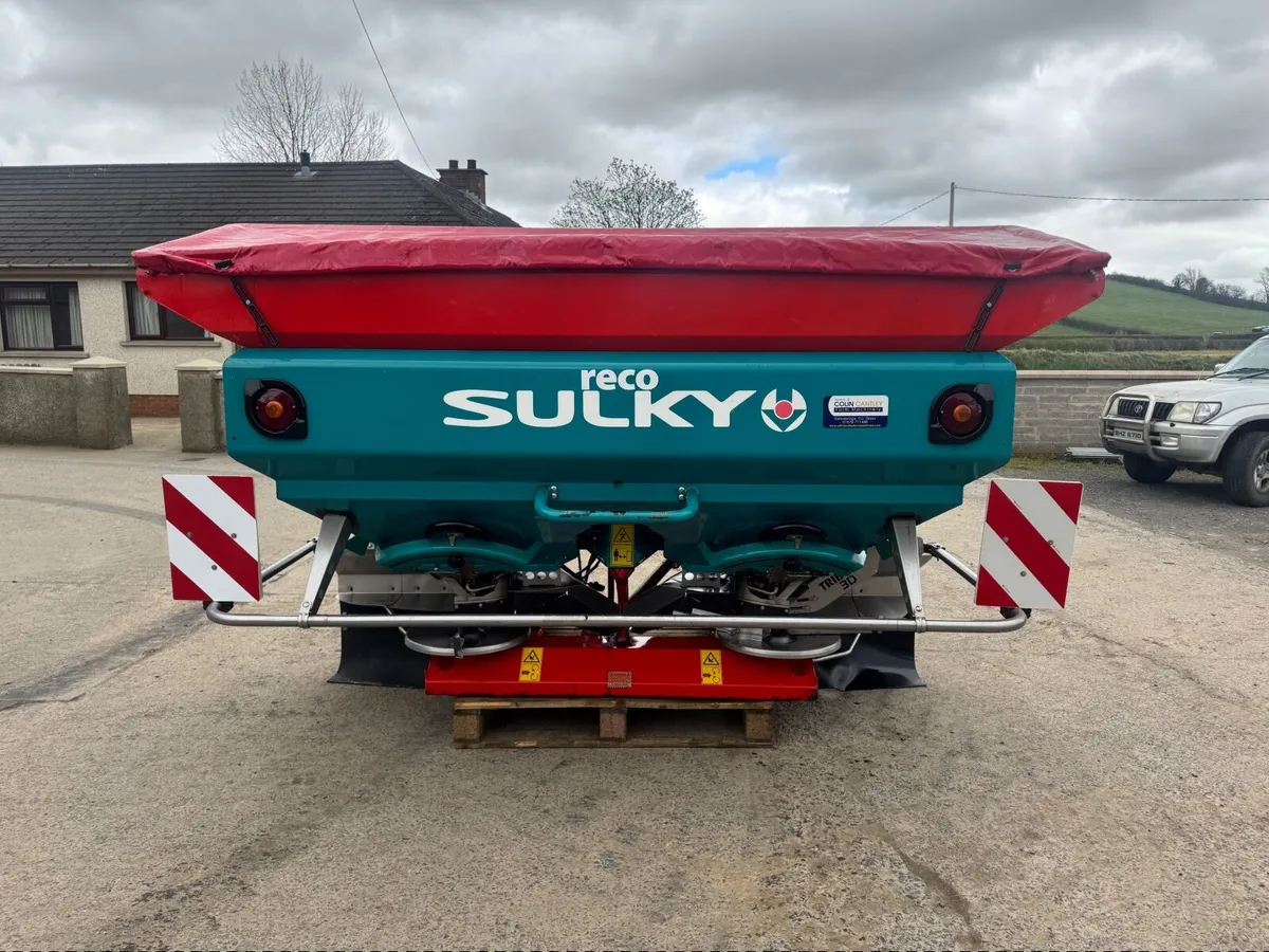 Fertiliser sowers - Image 1