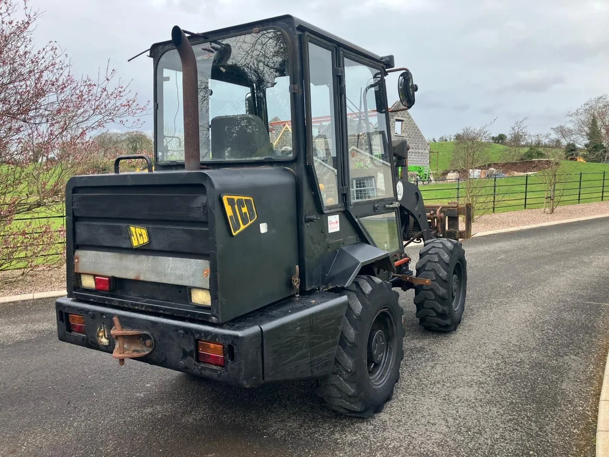 JCB LOADING SHOVEL - Image 3