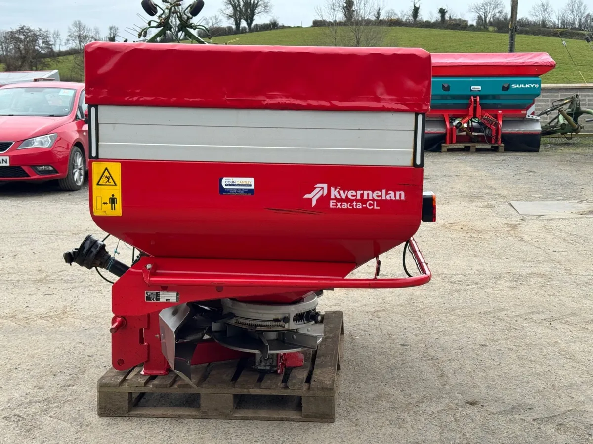 Fertiliser sower - Image 3