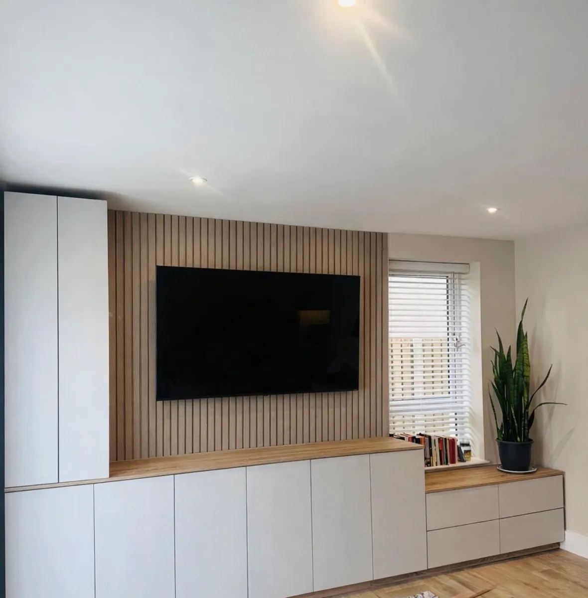 Media wall units - Image 2