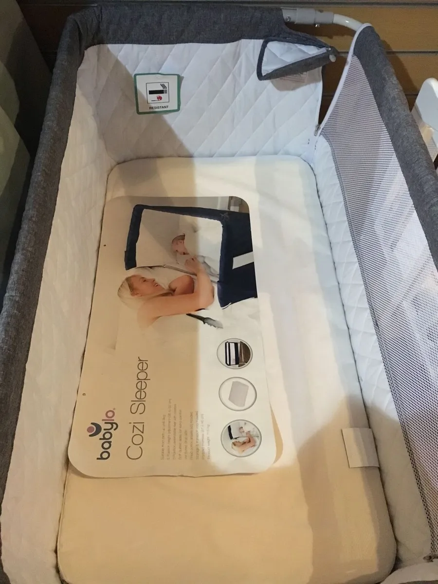 Cozi Sleeper baby cot - Image 2
