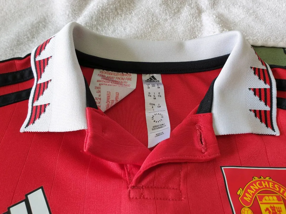 Manchester United Football Club Home Jersey 2022 - Image 3