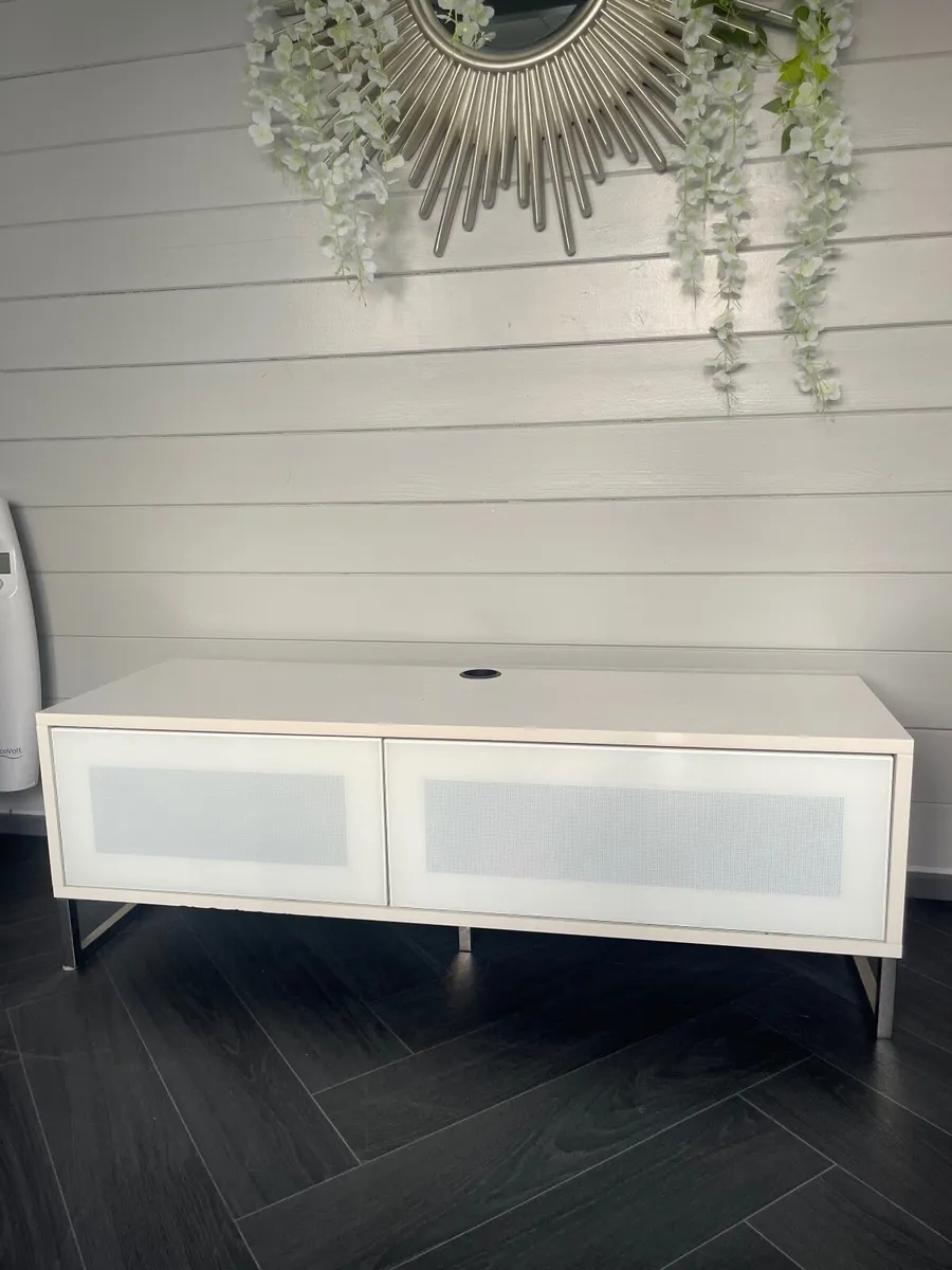 Tv unit - Image 2