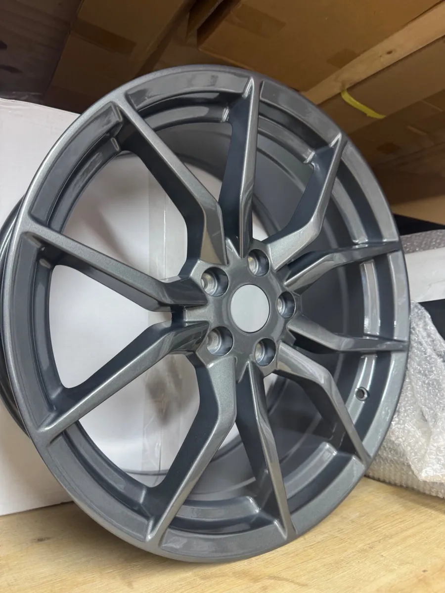 18” Ford focus rs grey 5x108  alloy and tyres