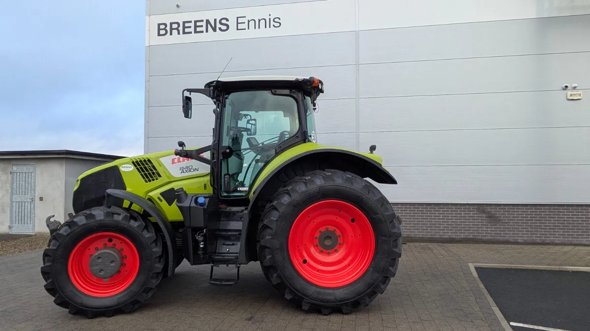 Absolutely mint Claas Axion 840 CIS+ - Image 2