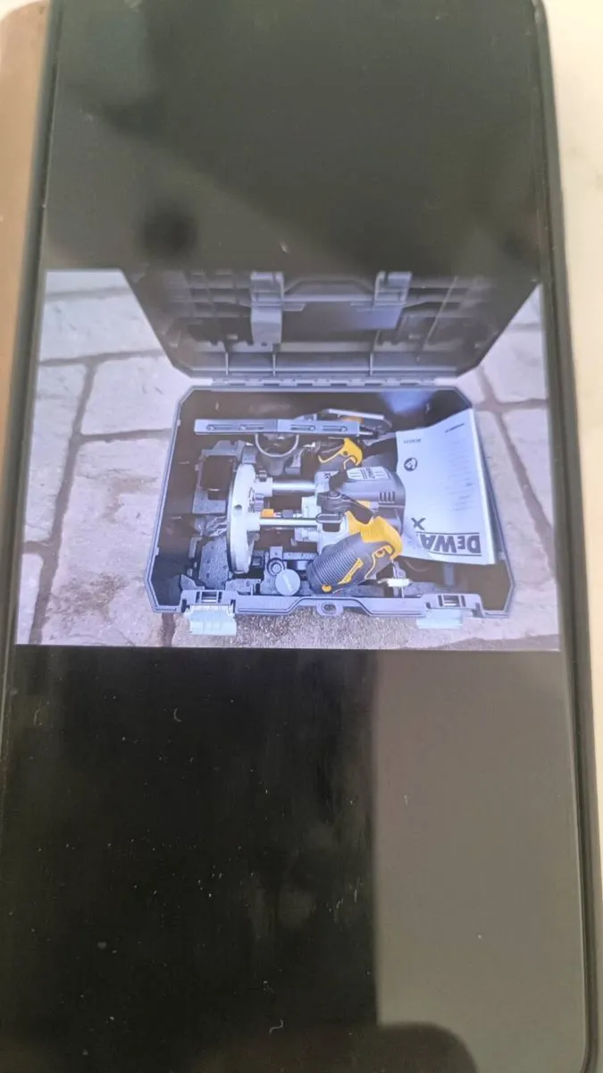 DeWalt dcw 602 plunge router. Brand new