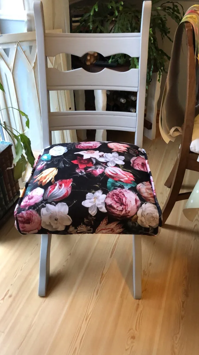 Solid oak bedroom chair - Image 3