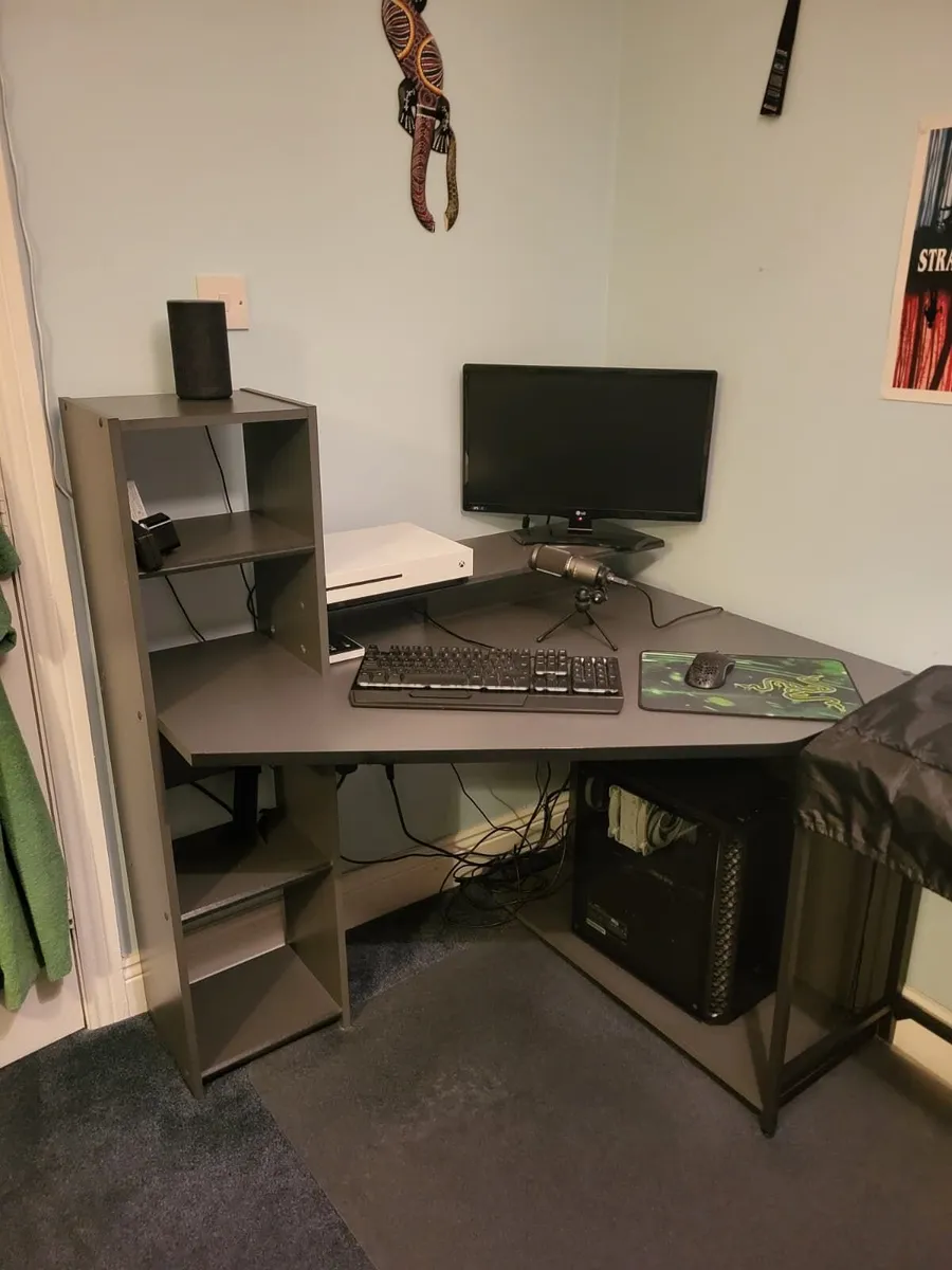 Gaming desk - Image 3