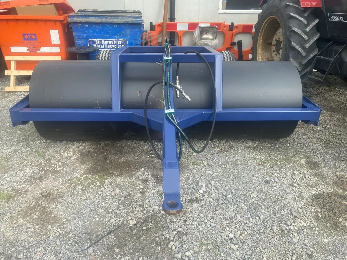 New Gormley 9ft roller - Image 1