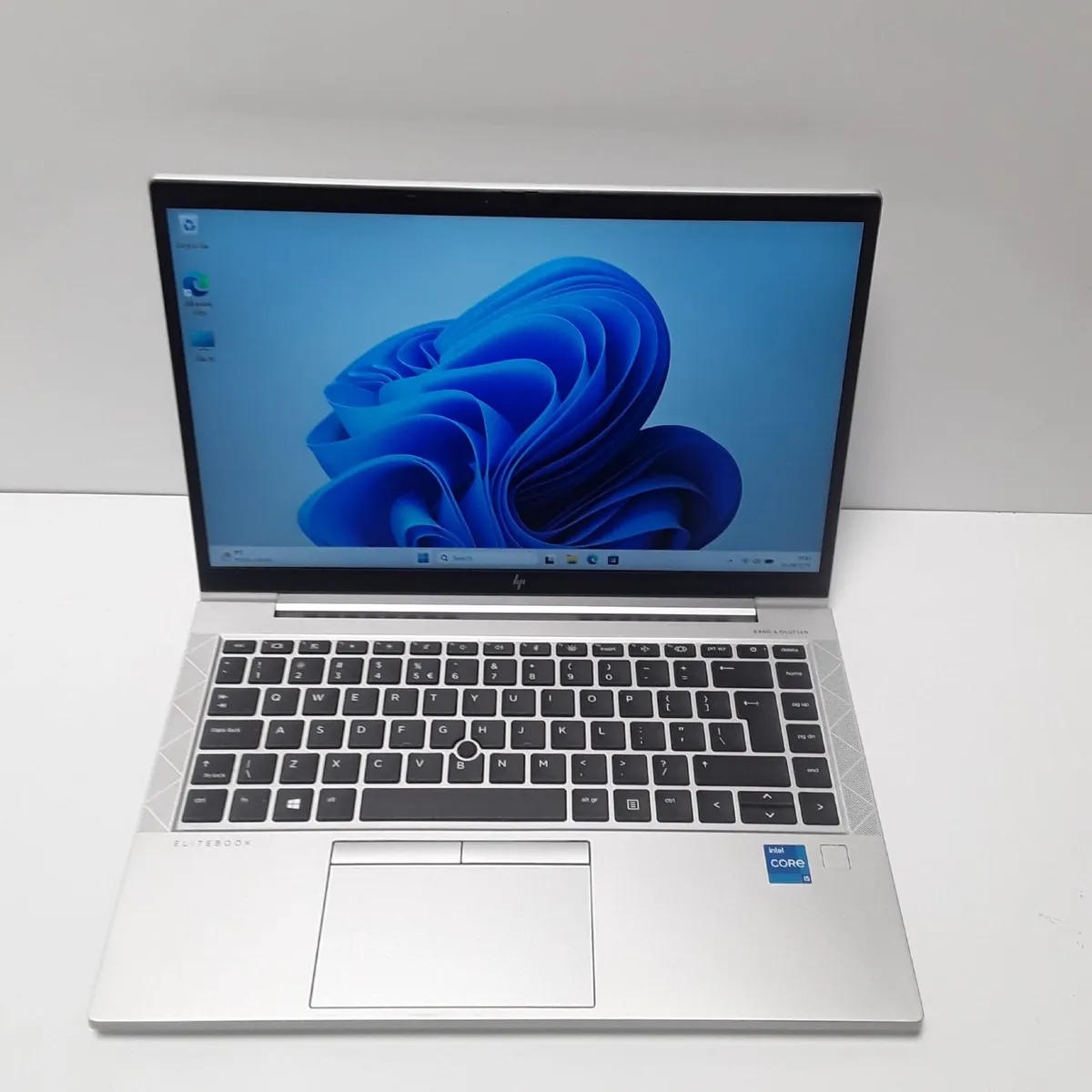 HP EliteBook 840 G8 | Intel Core i5-1135G7 | 16GB - Image 1