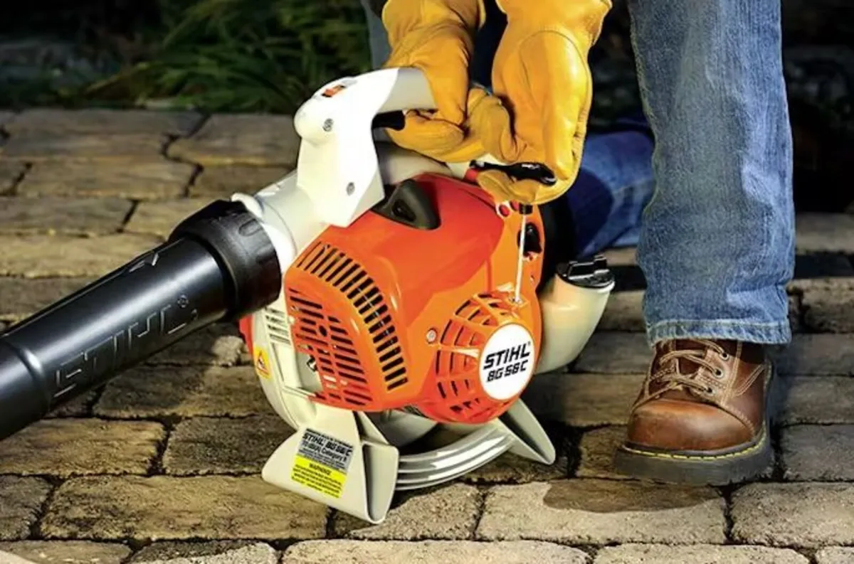 Stihl BG56 Leaf Blower - Image 1