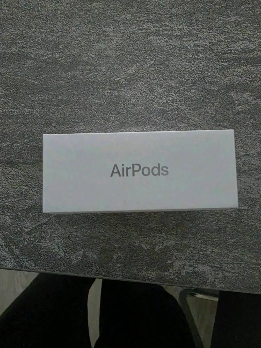 Apple airpods 4 - Image 2