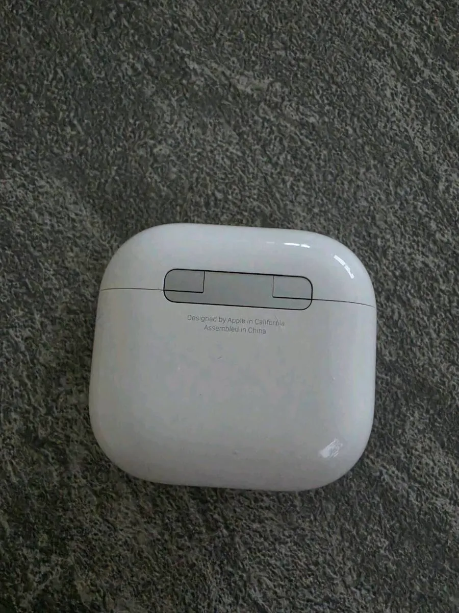 Apple airpods 4 - Image 3