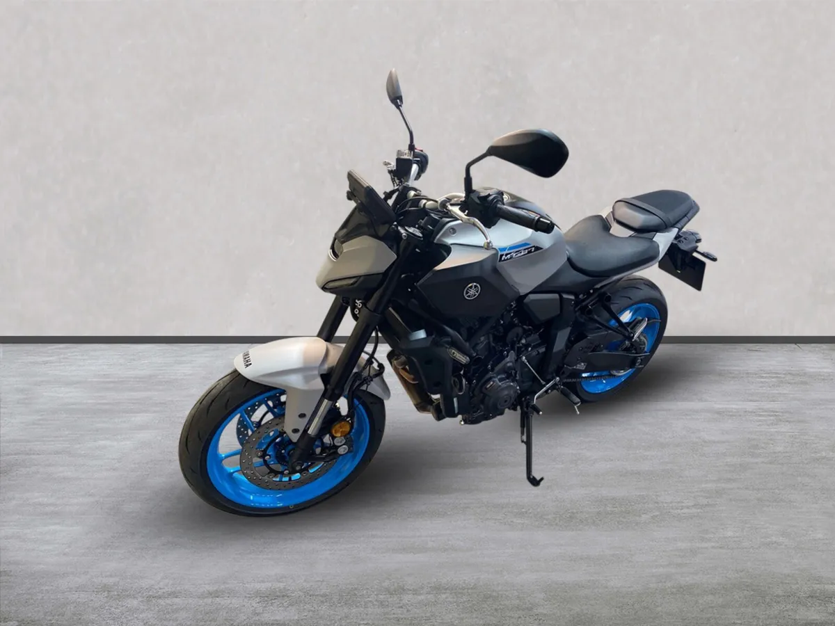 YAMAHA MT-07 ABS, March 26 NI Reg with 17 Miles - Image 4