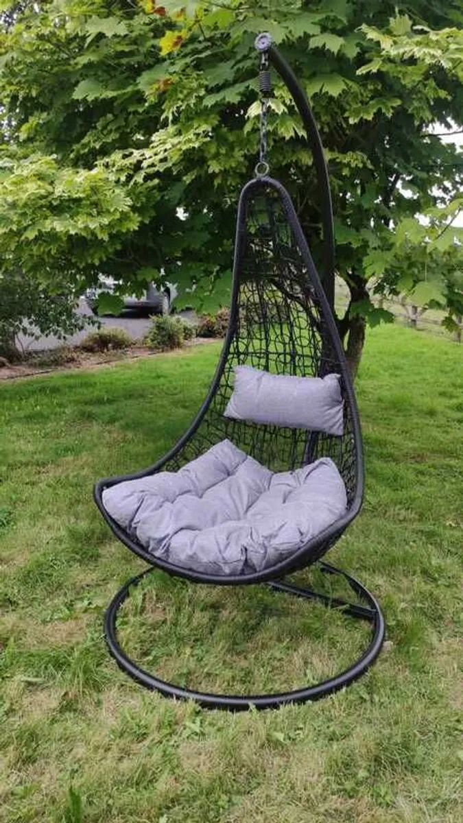 Summer Sale! Hanging Egg Chair Swing - Image 1