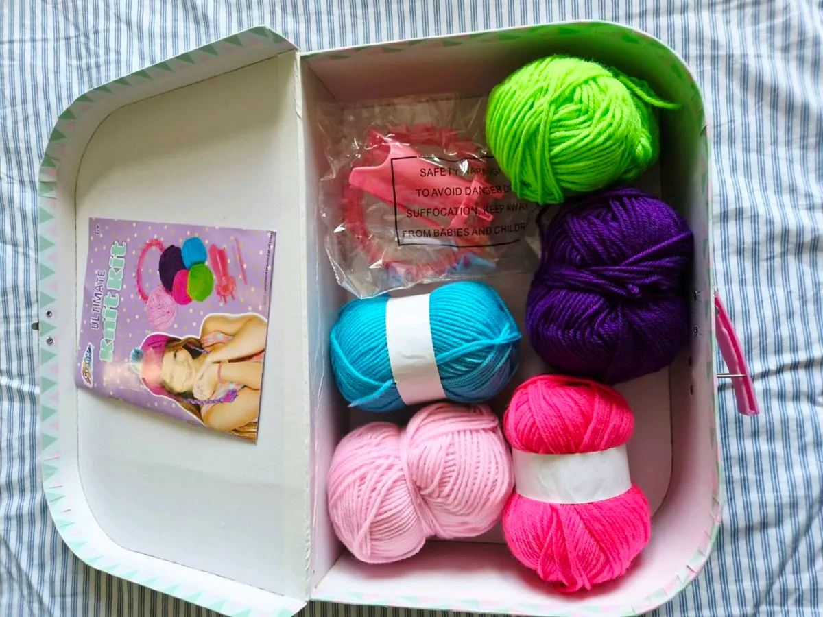 Childs Knitting Kit - Image 1