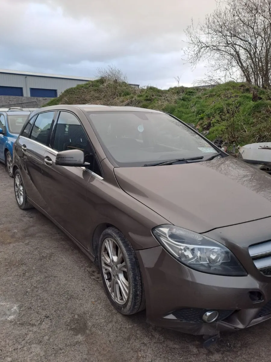 Mercedes-Benz B-Class 2013 - Image 3