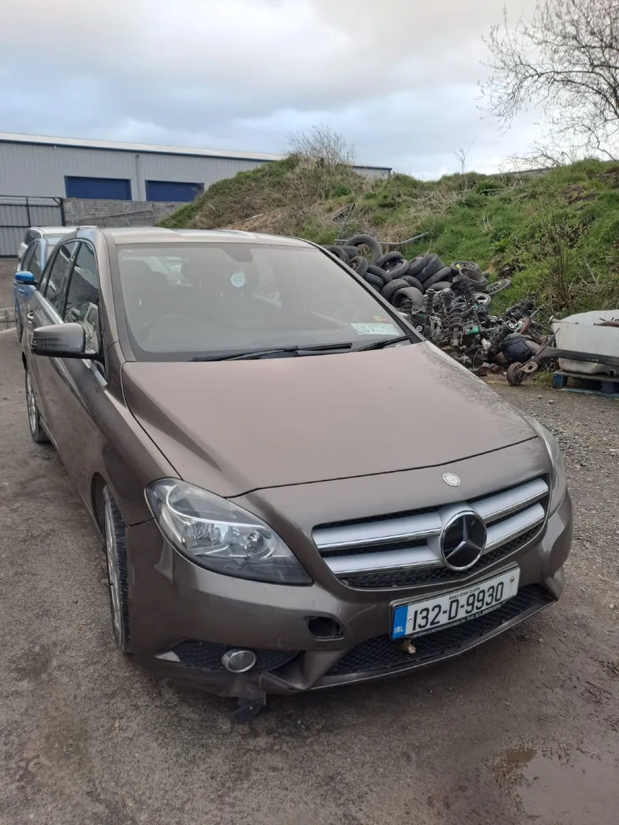 Mercedes-Benz B-Class 2013 - Image 1