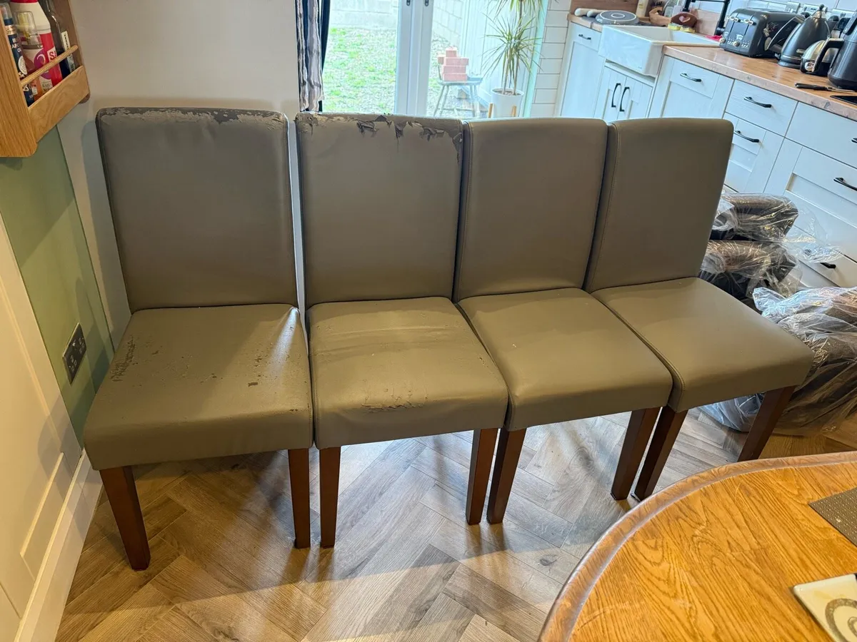 4 x Chairs - Image 1