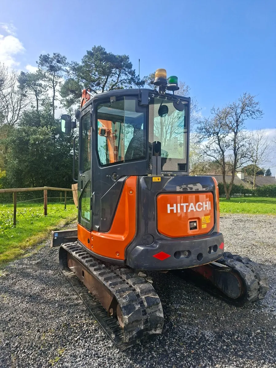 2019 Hitachi ZX48U New Tracks 3 buckets - Image 2