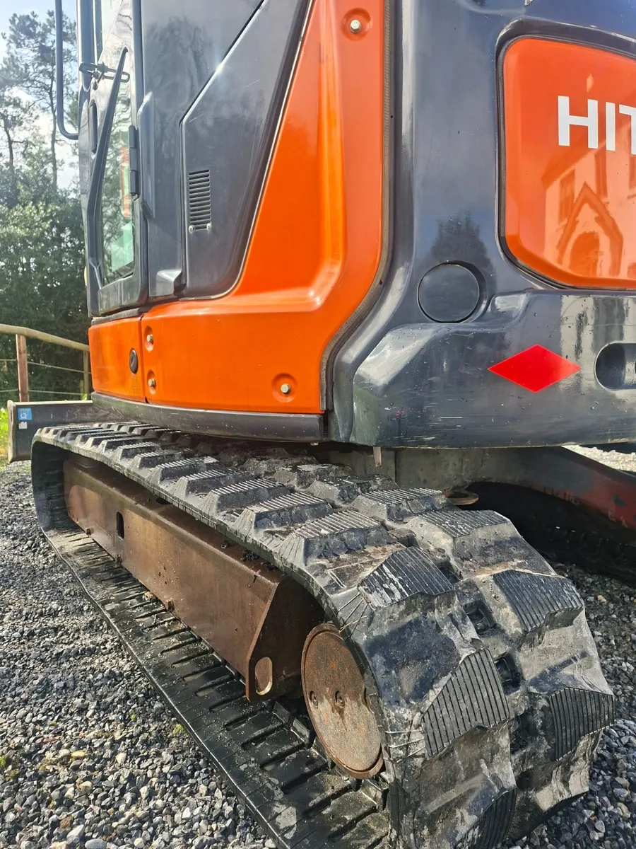 2019 Hitachi ZX48U New Tracks 3 buckets - Image 4