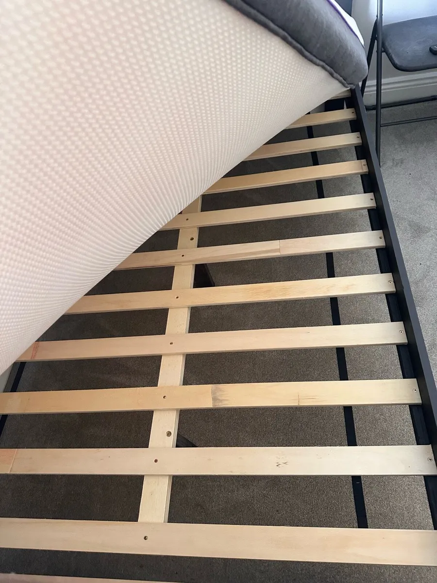 Bed frame and mattress - Image 3