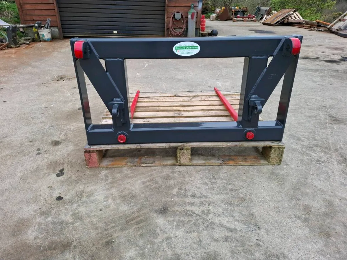 Euro 8 bale spike - Image 2