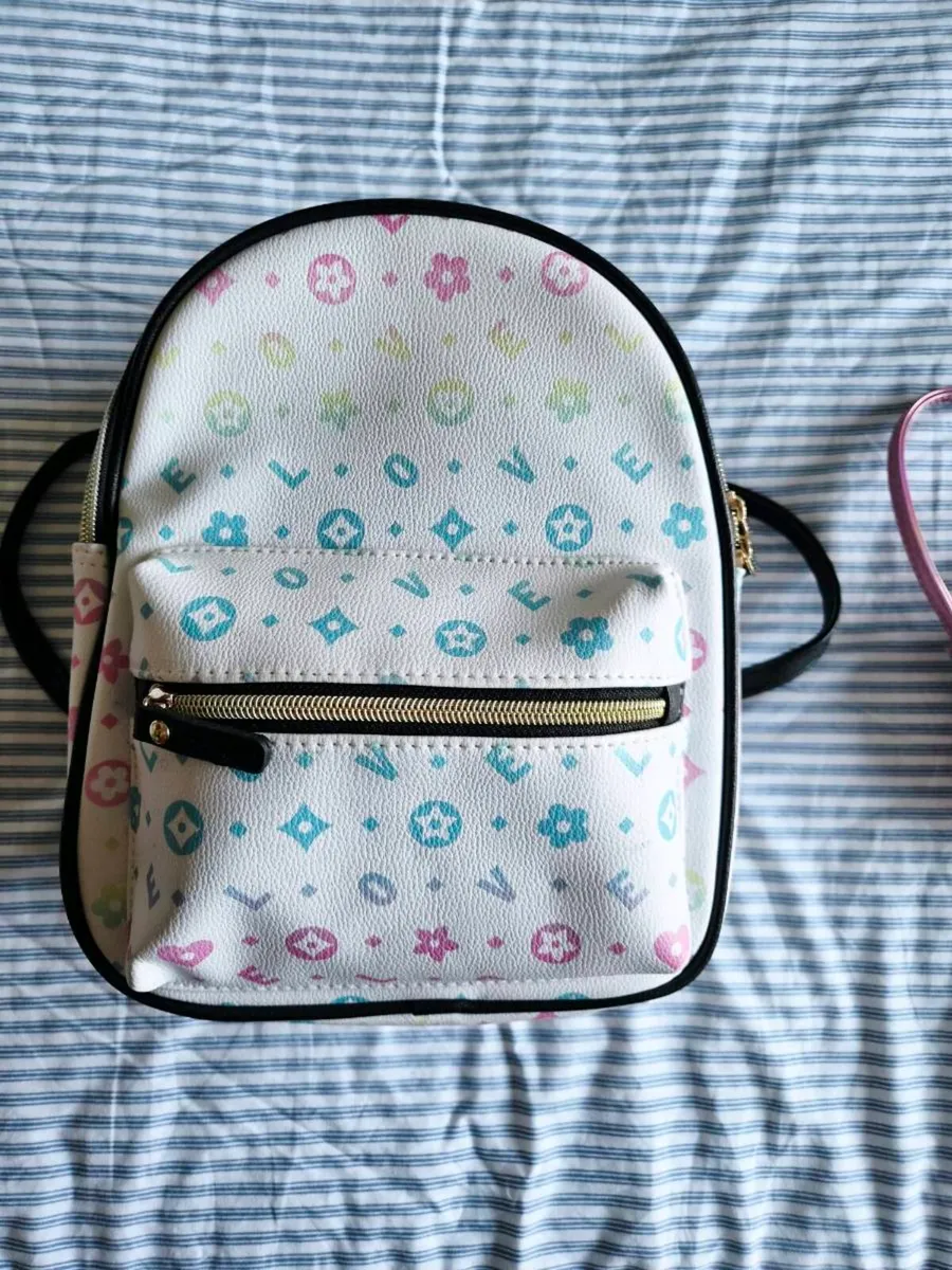 Claire's Backpack - Image 1