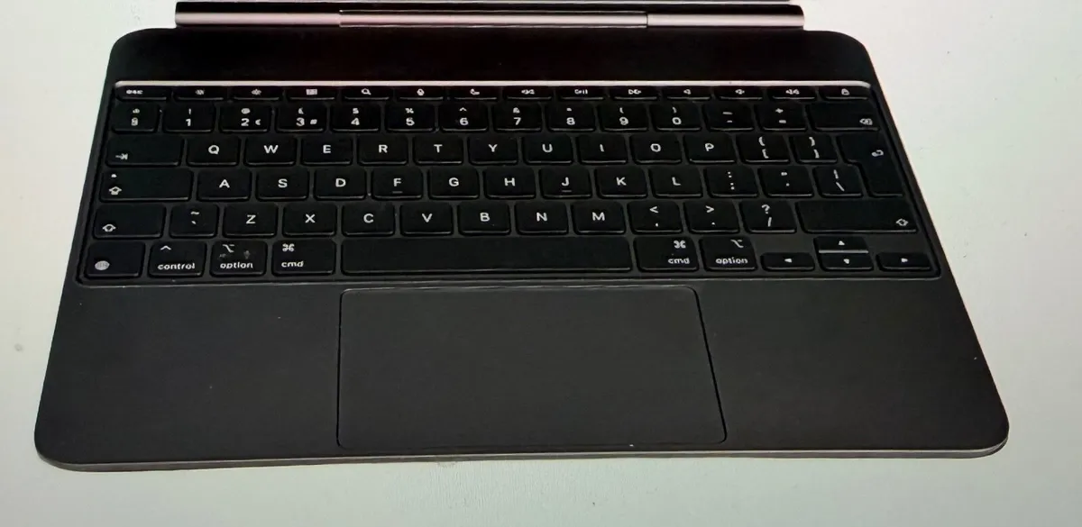 Apple Magic keyboard for iPad Pro 13" - Image 2