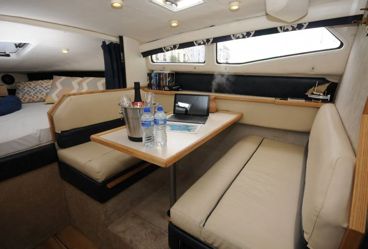 Bayliner 2855 Ciera - Image 3