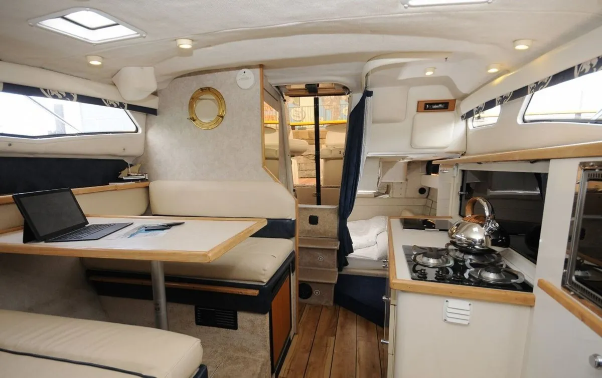 Bayliner 2855 Ciera - Image 4