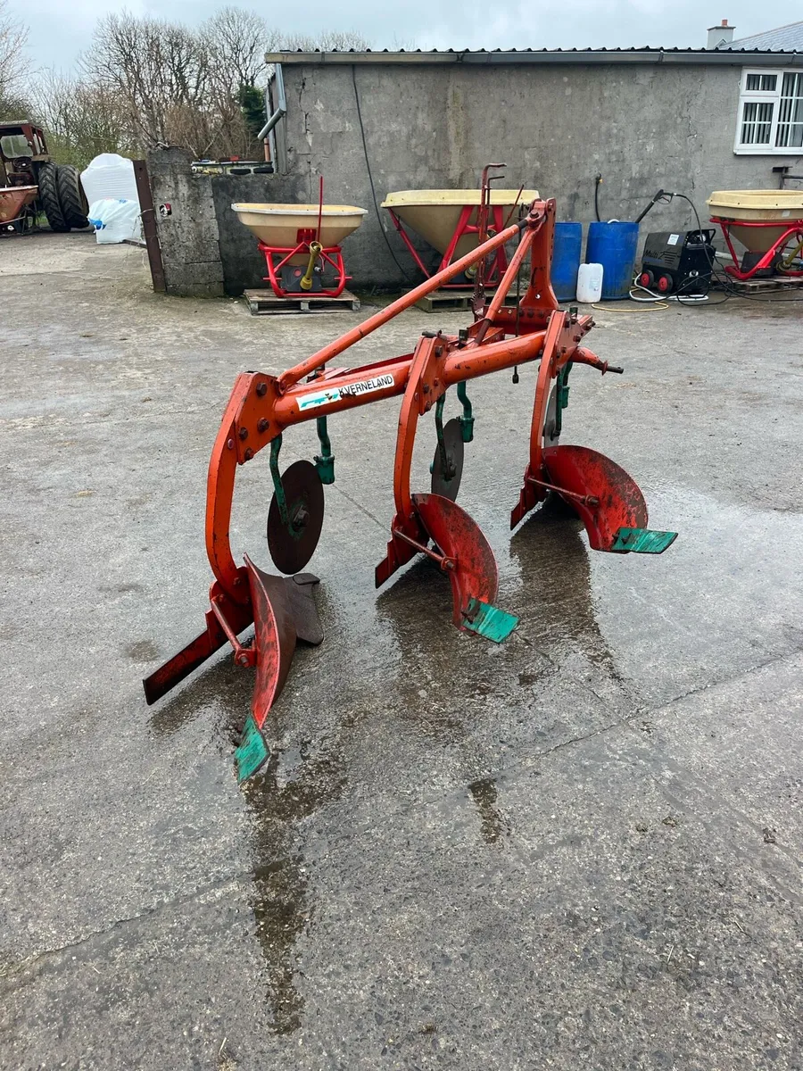 Kverneland Plough - Image 4
