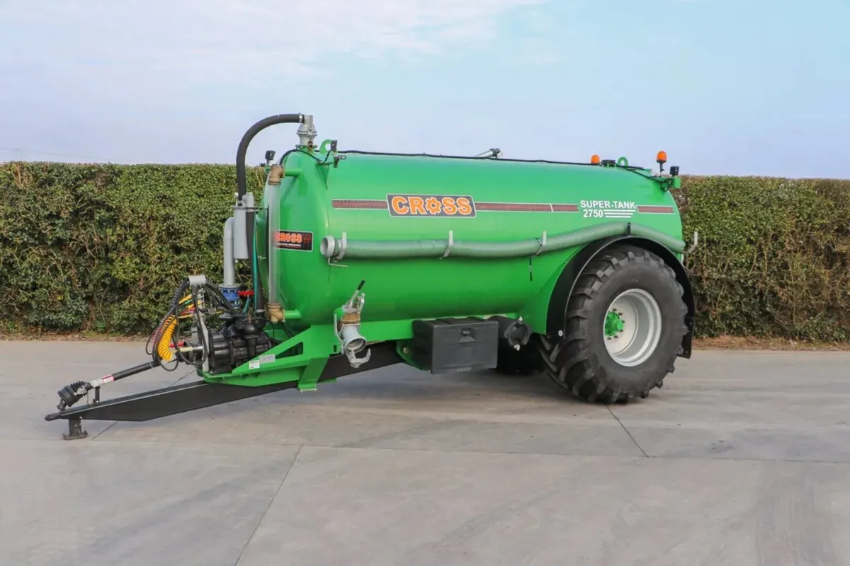 2750 Tanker Show Stock - Image 1