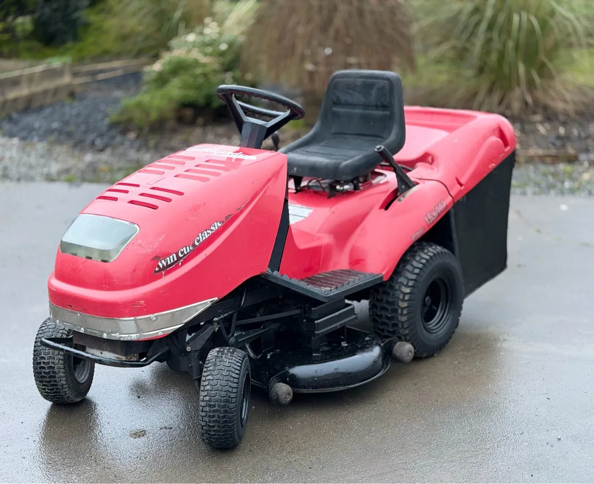 Castelgarden RideOn Lawnmower - Image 1