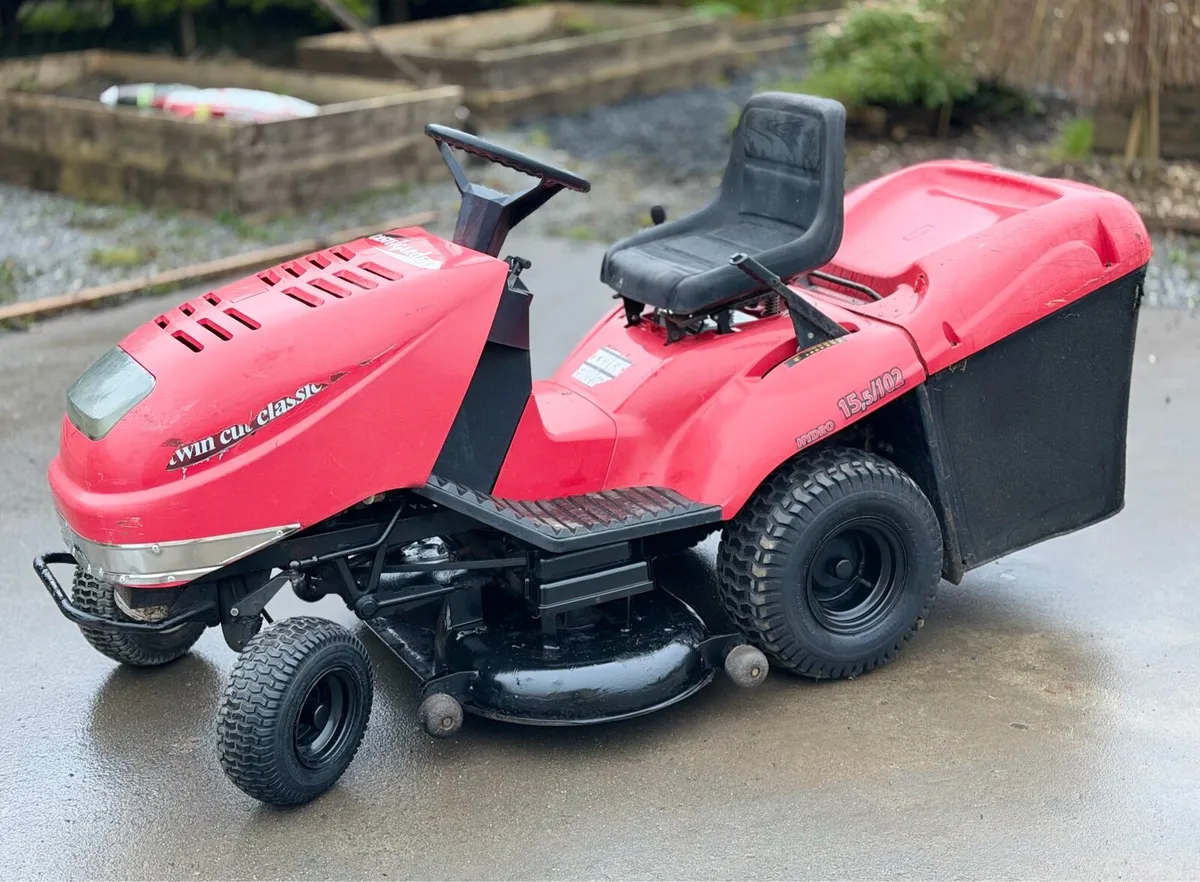 Castelgarden RideOn Lawnmower - Image 2