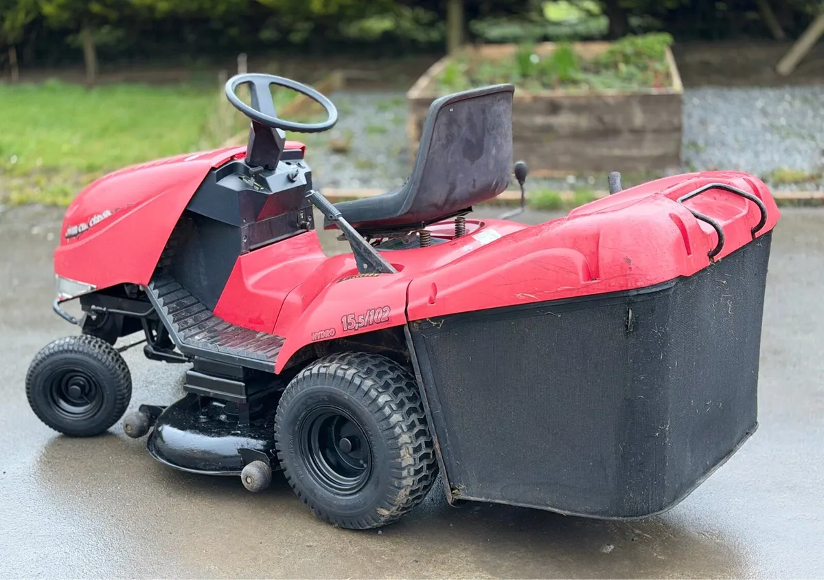 Castelgarden RideOn Lawnmower - Image 4