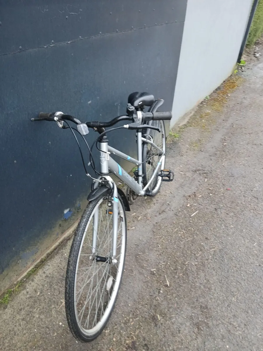 Lovely ladies bike apollo excelle priced - Image 4