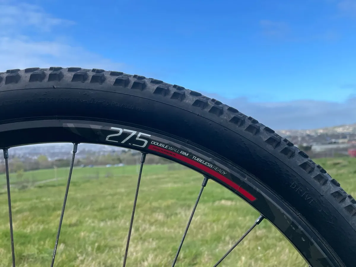 Raleigh Talus 2 Mountain Bike — M – 27.5" - Image 3