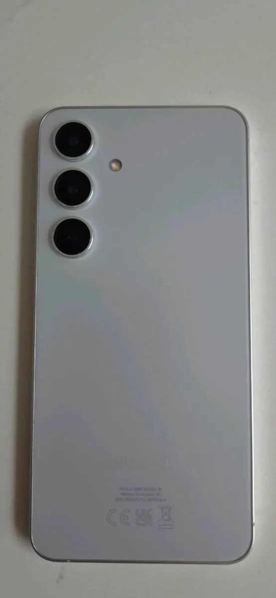 Samsung Galaxy S24 - Image 2