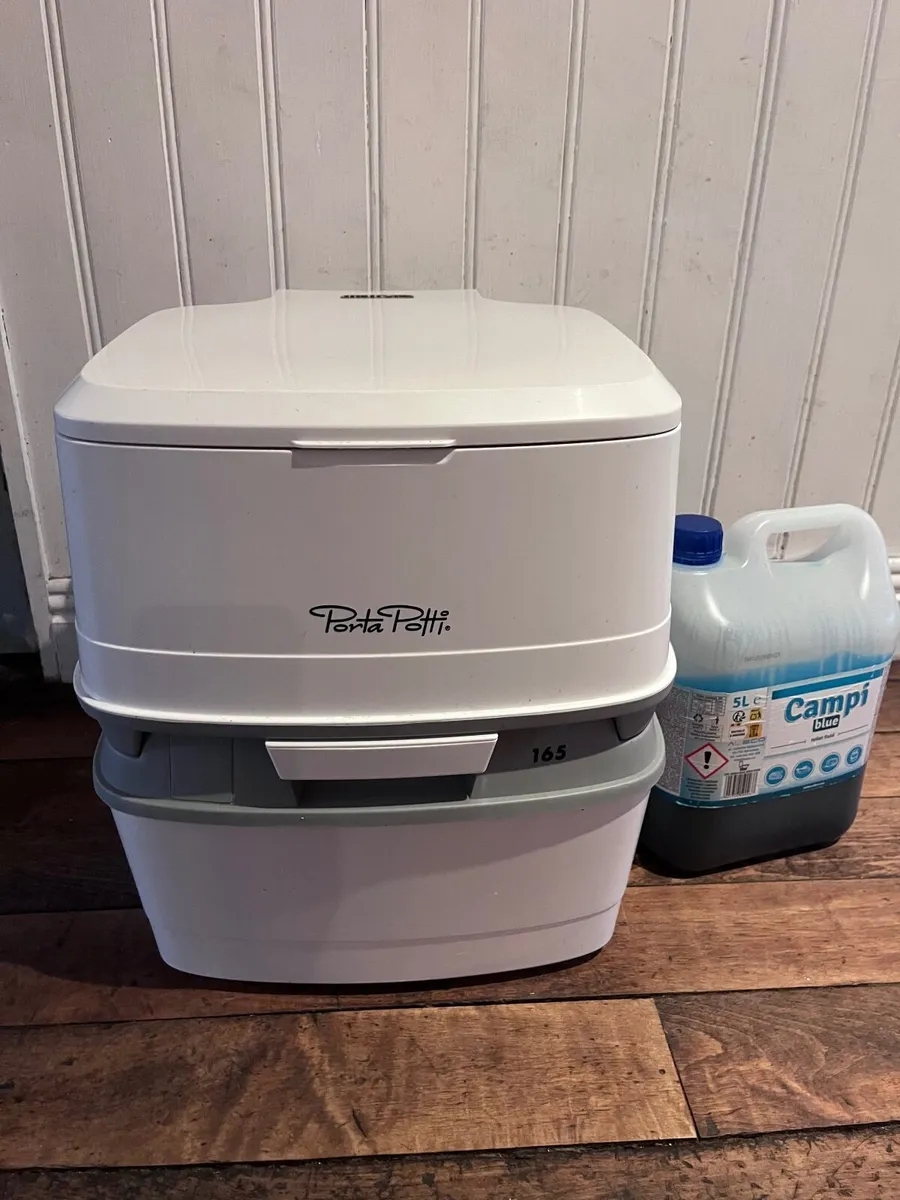 Camping toilet - Image 1