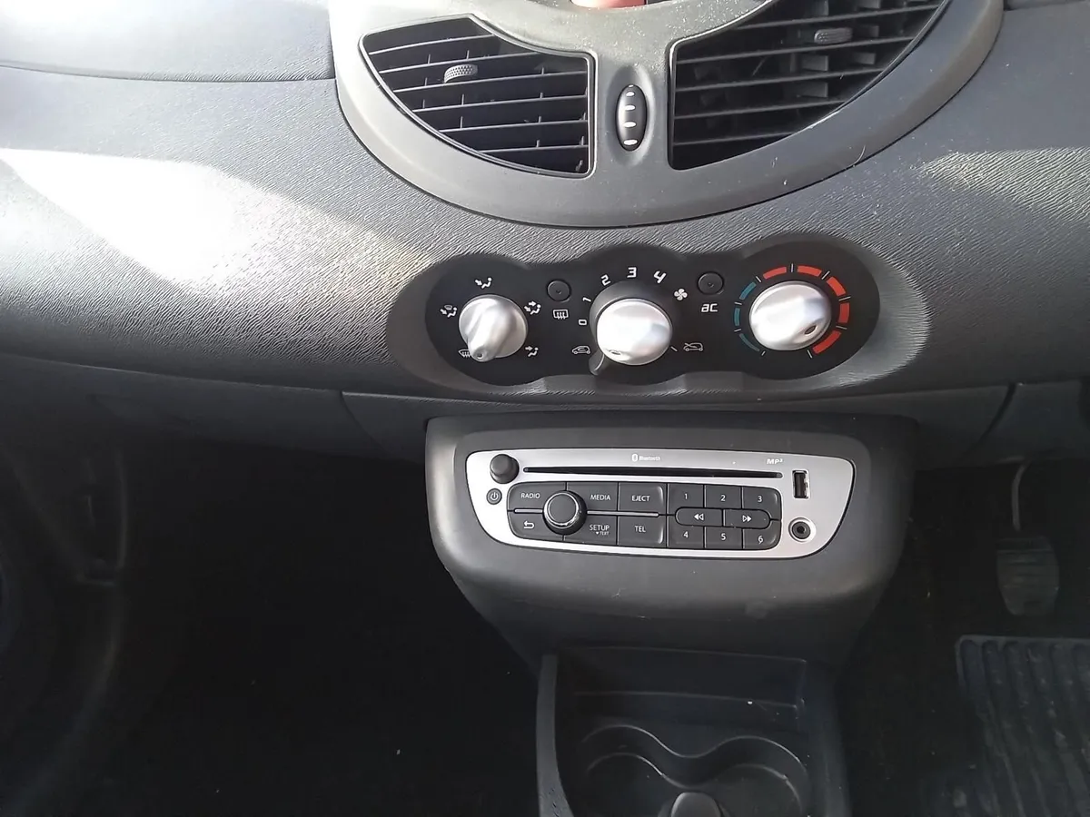 2013 RENAULT TWINGO FOR SALE £1,500 ONO - Image 3