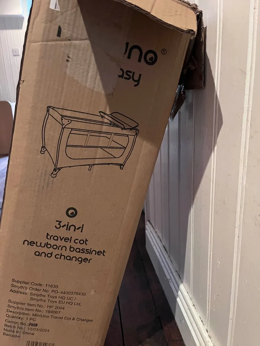 Travel cot - Image 2