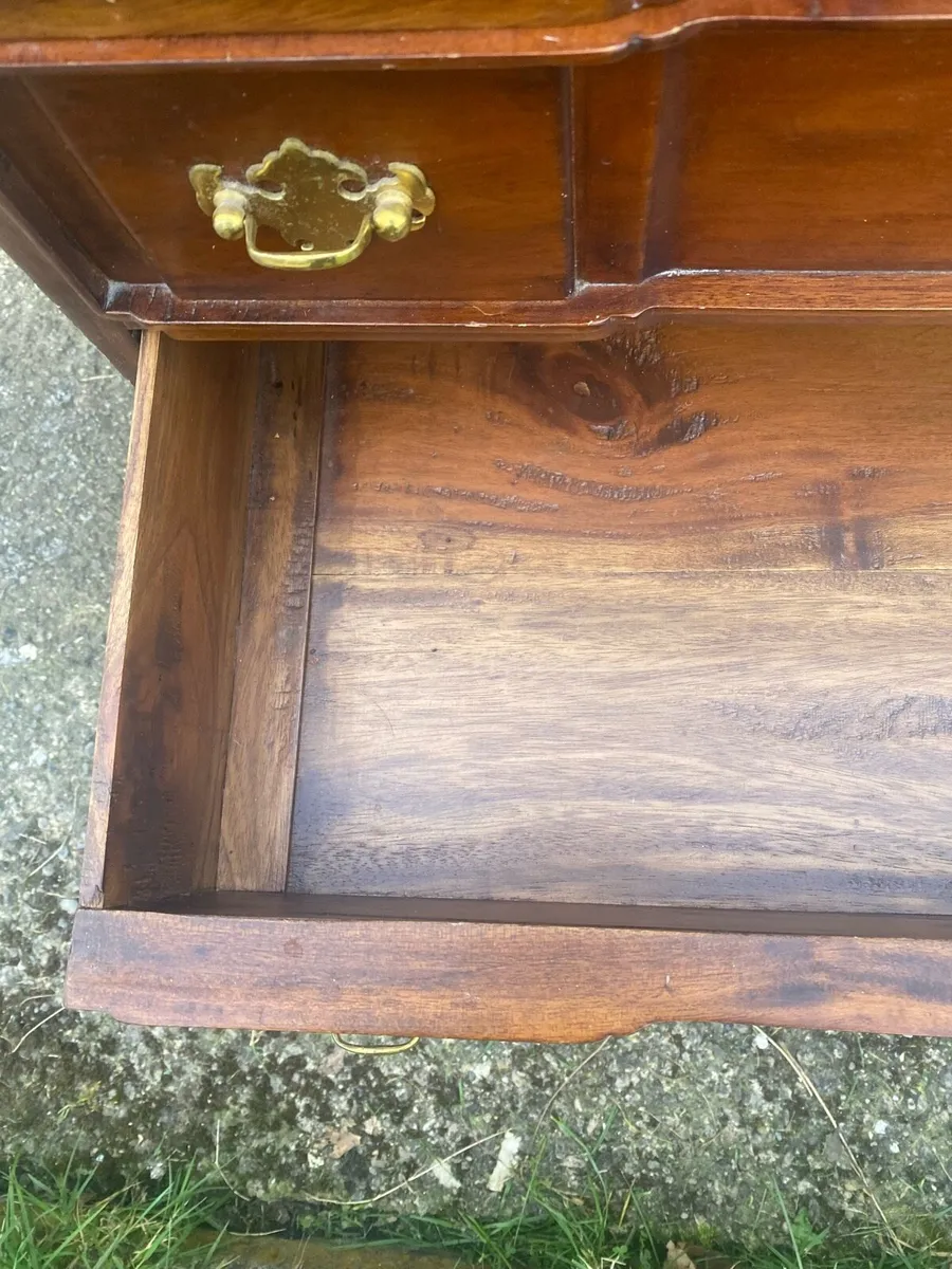 Solid mahogany chest of drawers - Image 4