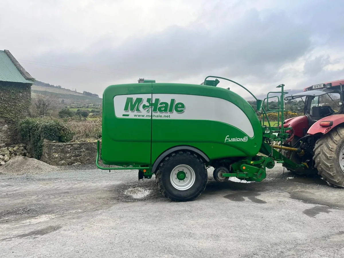 2021 McHale Fusion 3 Plus - Image 1