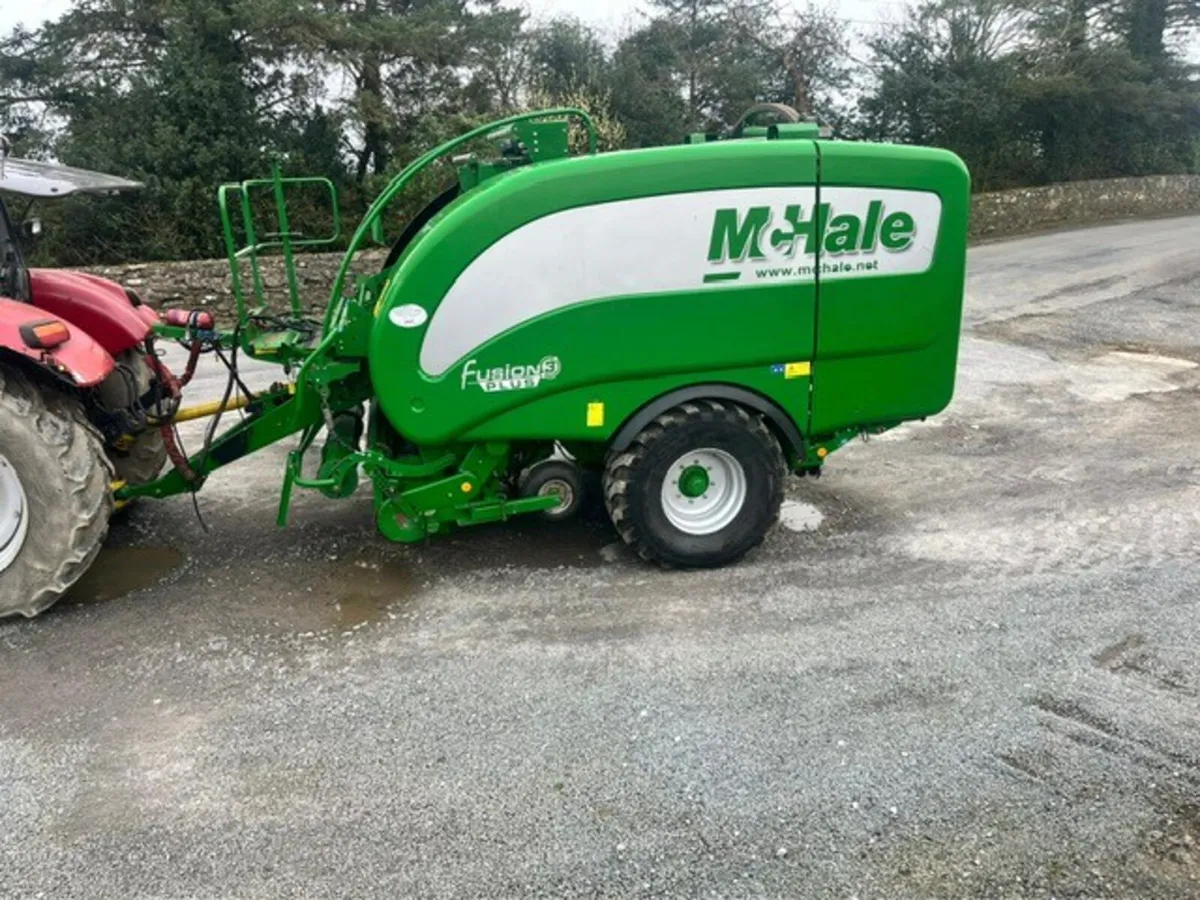 2021 McHale Fusion 3 Plus - Image 2