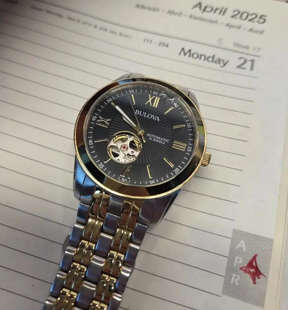 BULOVA .working perfect. - Image 1