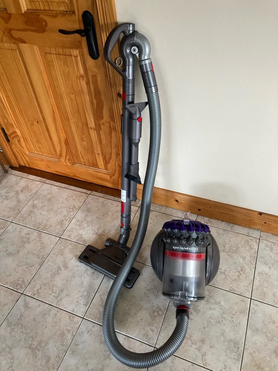 Dyson vacuum cleaner / hoover - Image 3