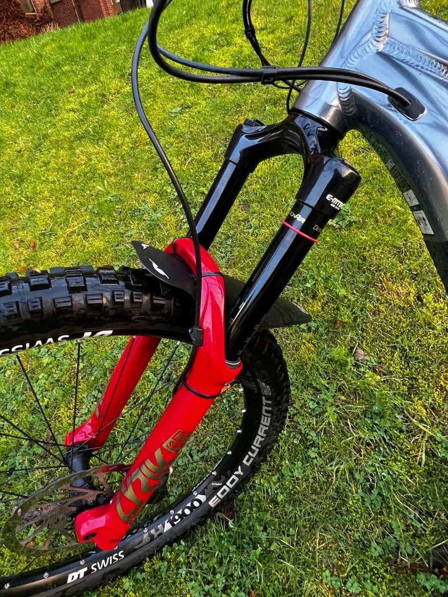 Electric Commencal Meta - Image 3